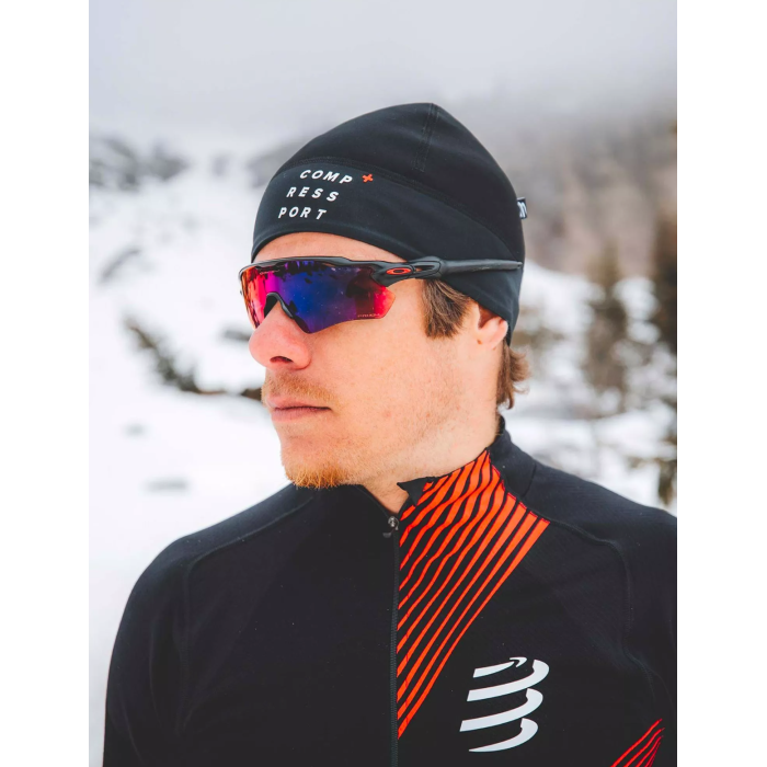 Compressport kepurė Hurricane Beanie one size black