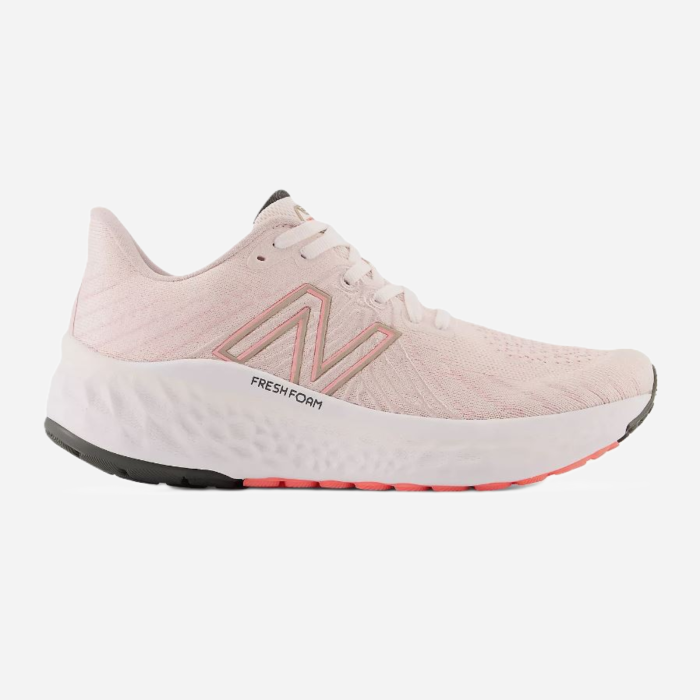 NEW BALANCE VONGO v5