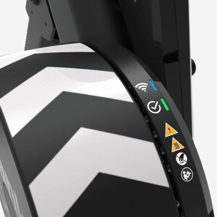 WAHOO KICKR CORE 2 su ZWIFT COG & CLICK treniruoklis