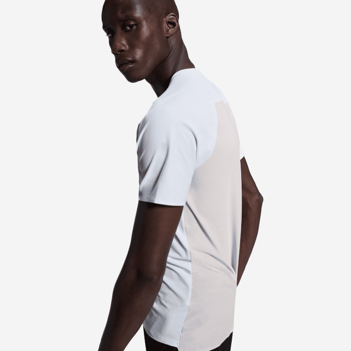 ON PERFORMANCE-T vyriški bėgimo marškinėliai