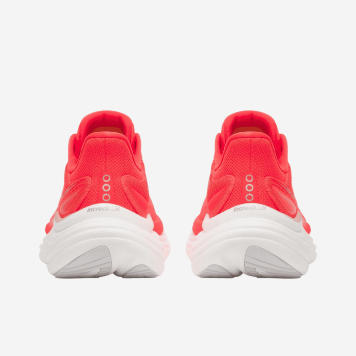 SAUCONY TRIUMPH 24 moteriški bėgimo batai | S-Sportas
