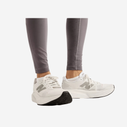 NEW BALANCE RC HEAT POCKET 27" moteriškos bėgimo timpos | S-Sportas